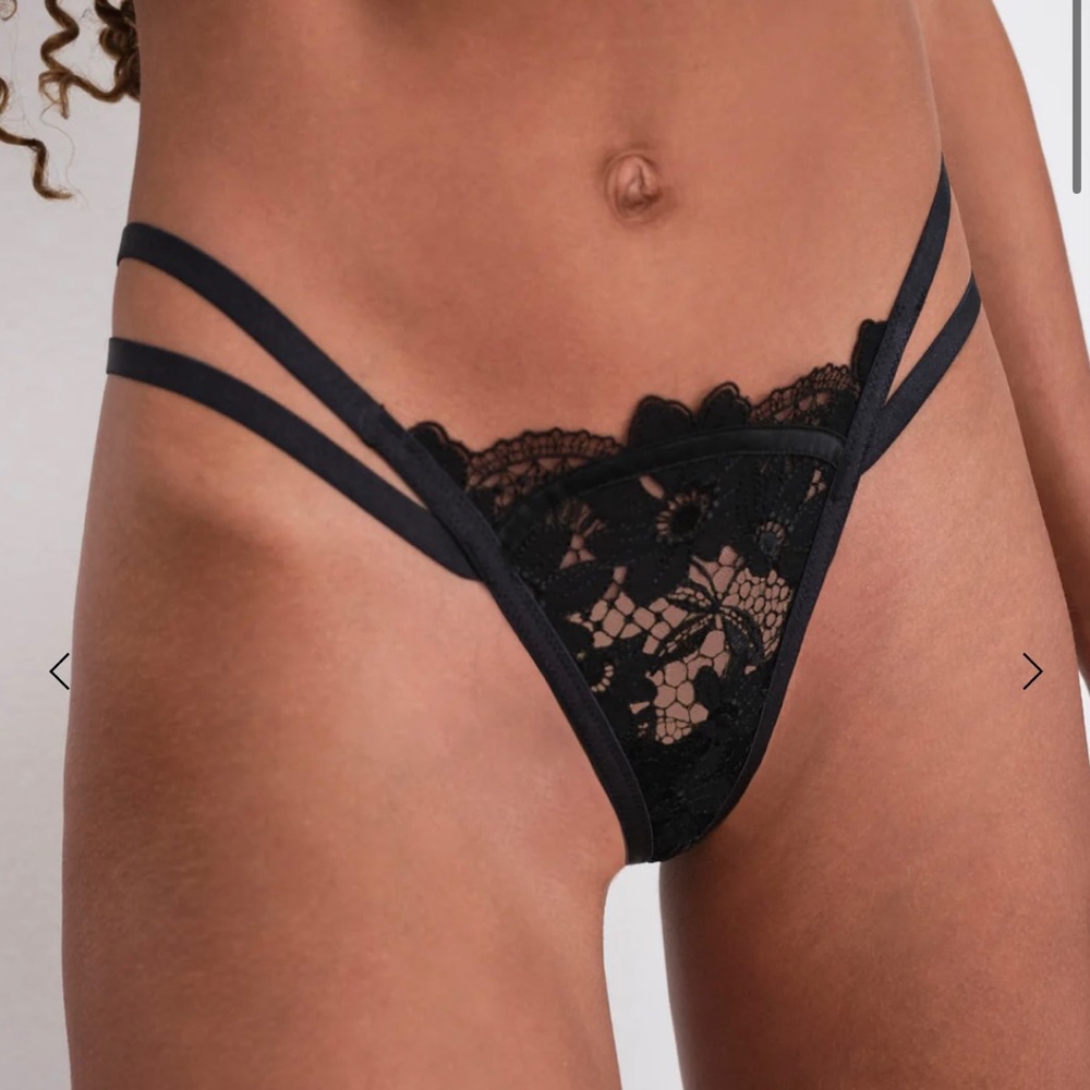 NWT For Love & Lemons Aimee Floral Thong XS